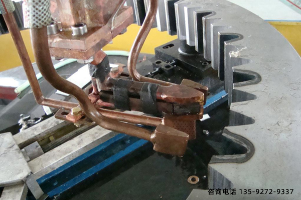 局部淬火機(jī)-加熱淬火不變形