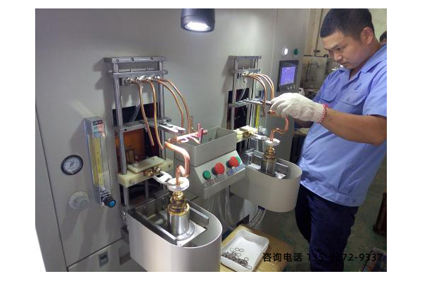 高頻淬火機-機械手自動控制系統(tǒng)平穩(wěn)(圖2)