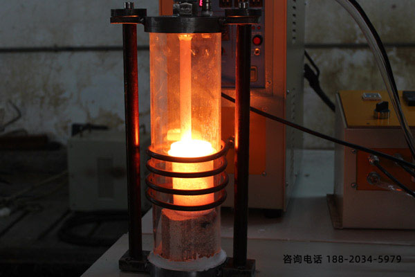 感應(yīng)熔煉爐 真空感應(yīng)爐-對電源要求規(guī)定比較高(圖2)