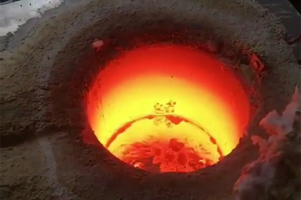 可以個性定制鋁合金感應(yīng)熔煉爐的廠家(圖2) 可以個性定制鋁合金感應(yīng)熔煉爐的廠家(圖2)