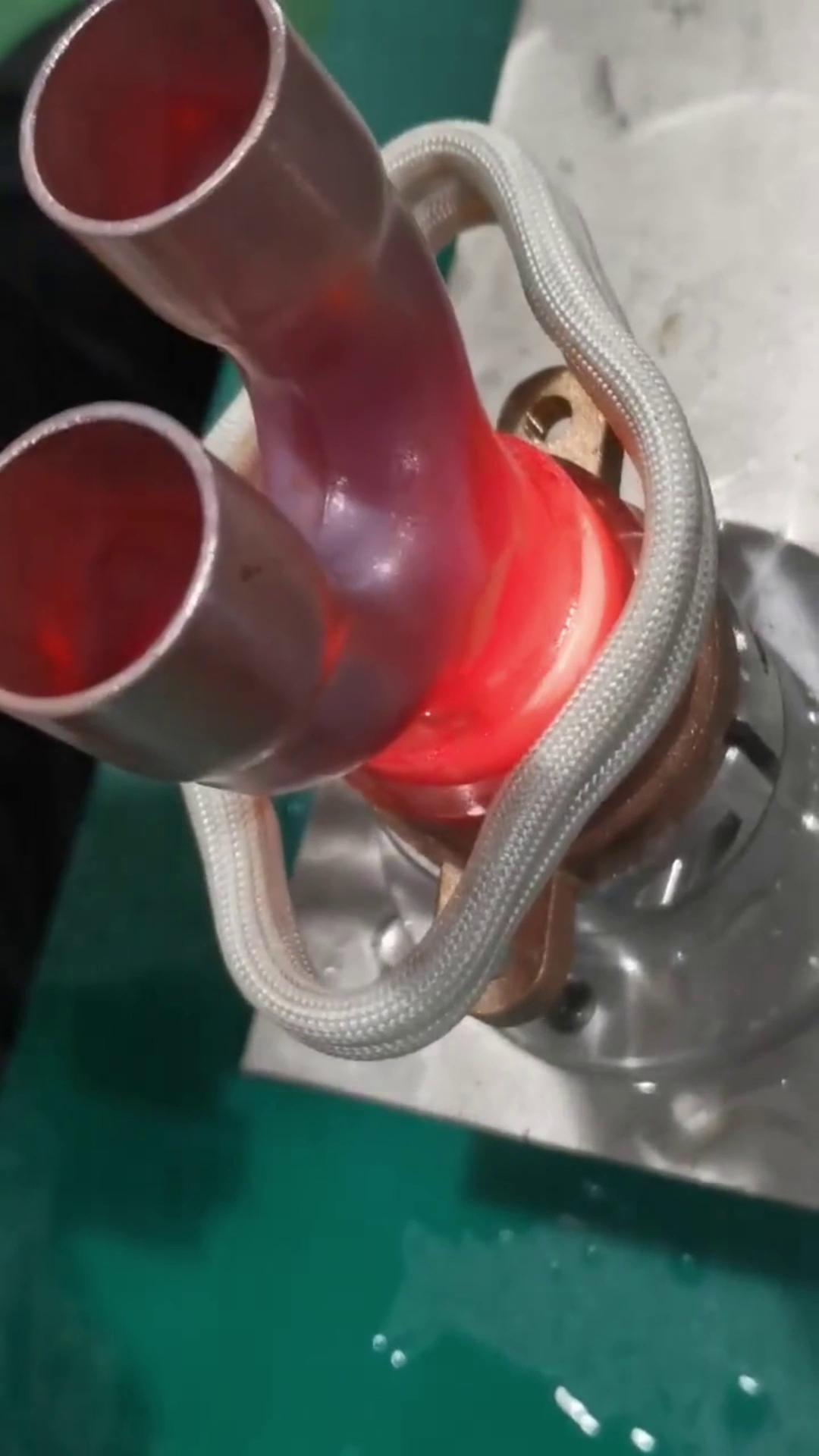 手持式銅管焊接高頻加熱機 源頭實力廠家 專業(yè)的事交給專業(yè)的人 讓技術更有價值