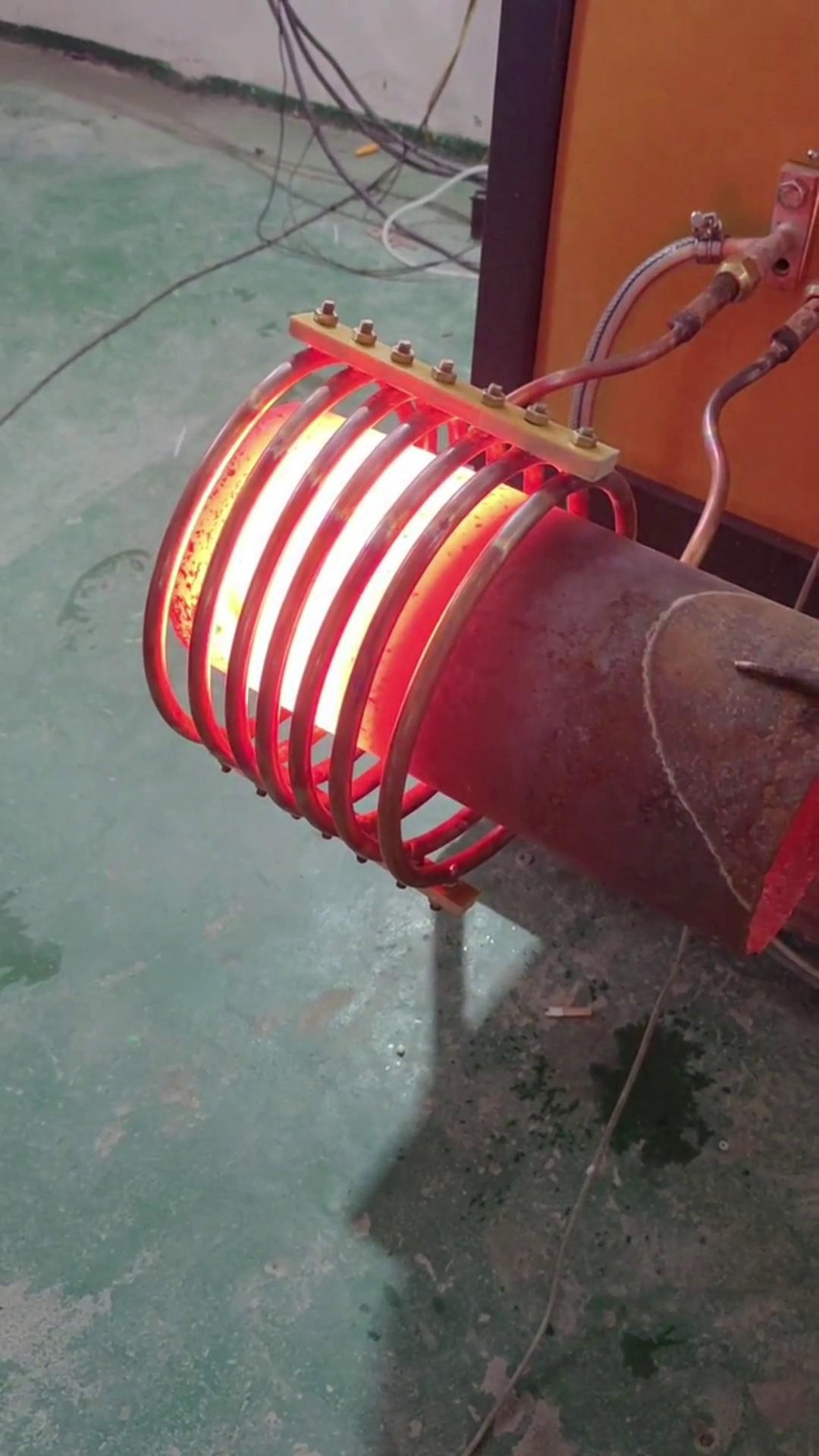 中頻感應加熱爐 鋼管加熱測試