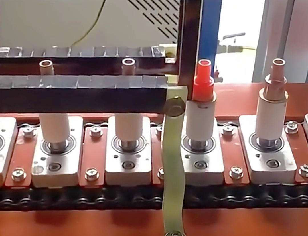 一款銅管大小頭自動化高頻焊接生產(chǎn)線