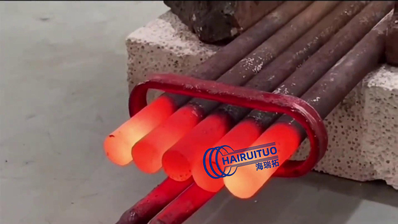 感應加熱設備在同時加熱多根棒料方面表現出色(圖3)