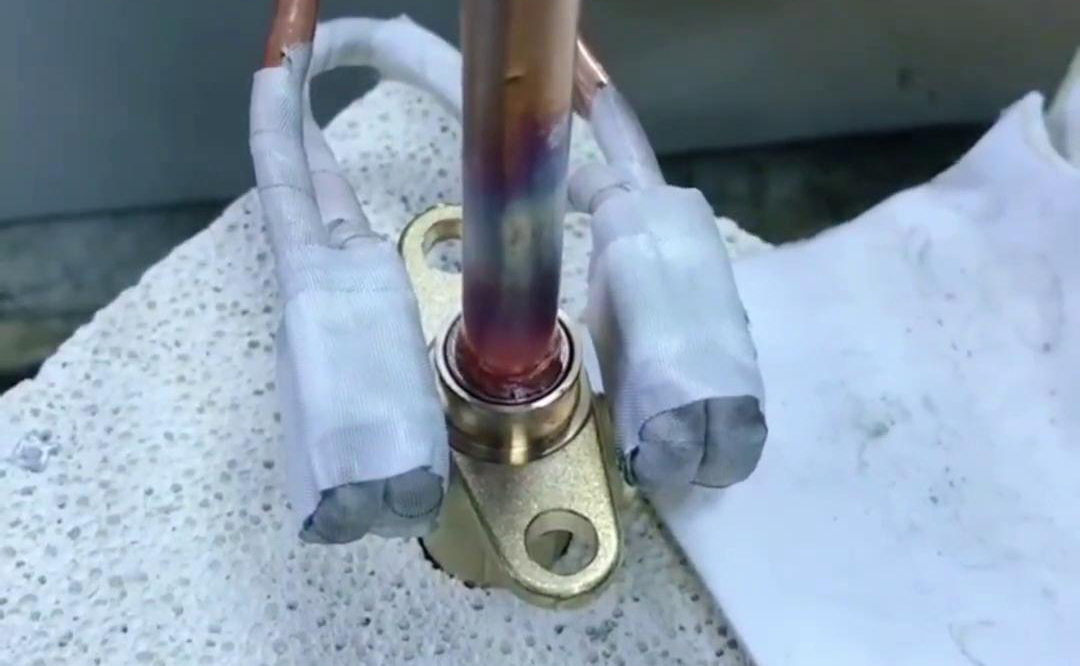 海瑞拓智能感應(yīng)加熱設(shè)備，非標(biāo)定制高頻釬焊設(shè)備