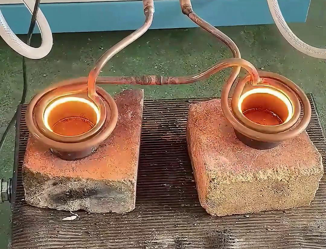 高頻感應(yīng)加熱機(jī)一拖二的加熱效果主要取決于設(shè)備的設(shè)計(jì)、參數(shù)設(shè)置以及被加熱物體的特性