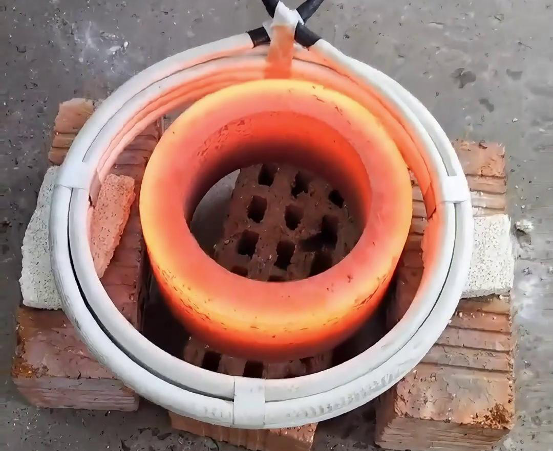 軟鏈接感應(yīng)加熱與手持式感應(yīng)加熱有什么區(qū)別？