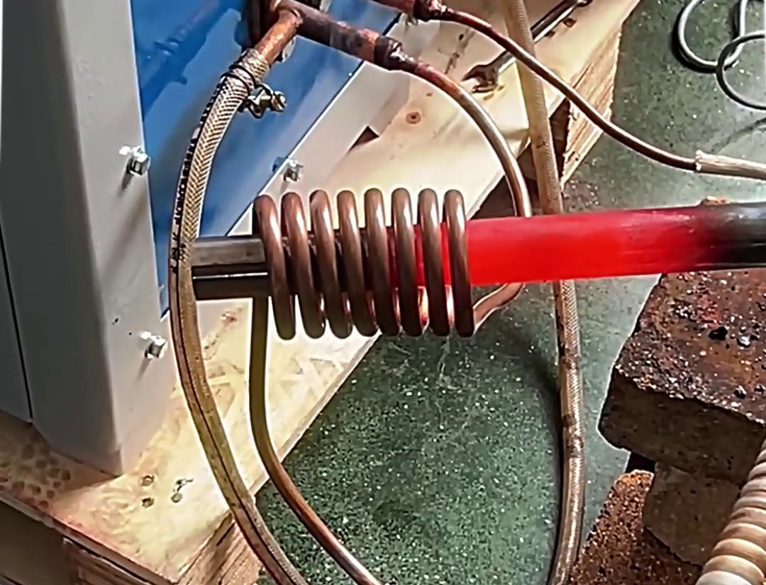 220V 高頻加熱機:高效助力實心棒料加工(圖3) 220V 高頻加熱機:高效助力實心棒料加工(圖3)