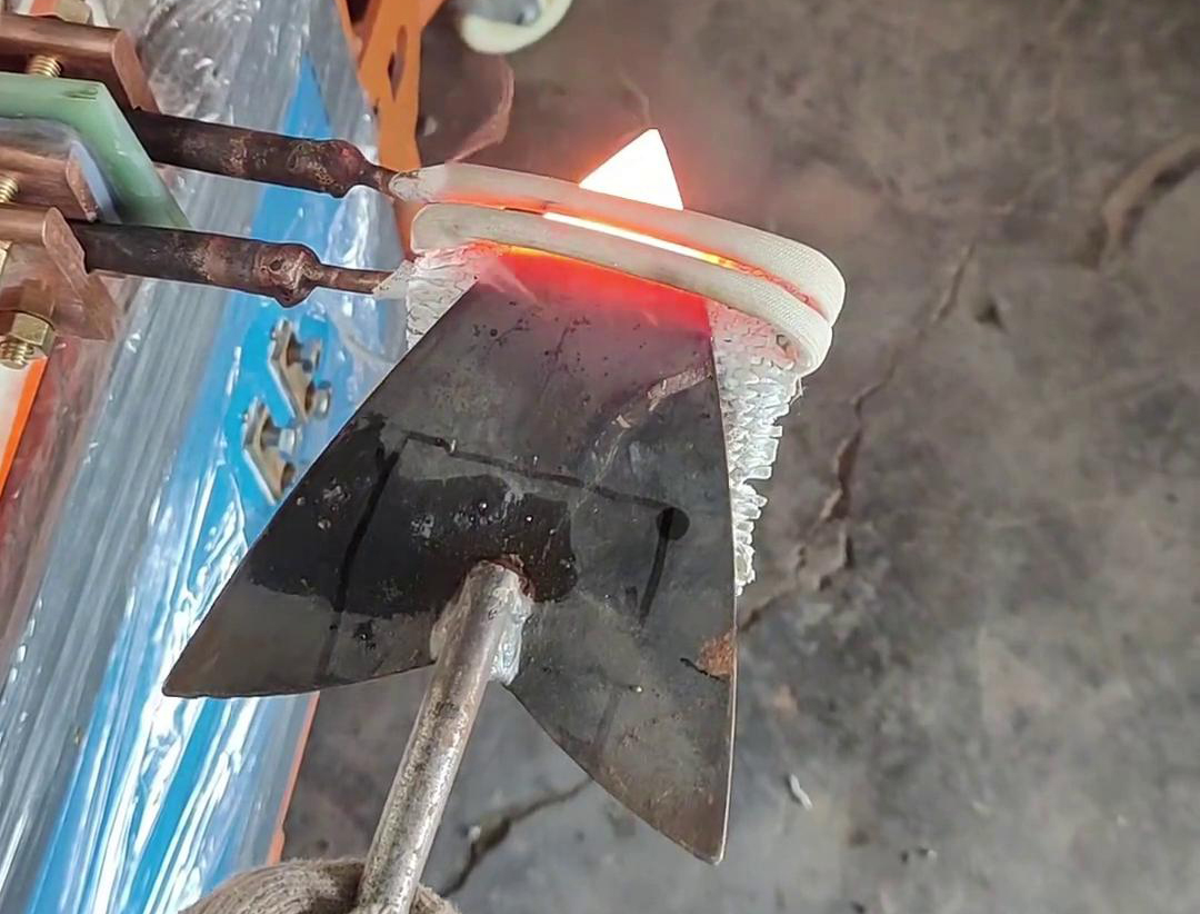 25KW 高頻加熱機(jī)：小體積 大能量的多功能熱處理設(shè)備(圖4)