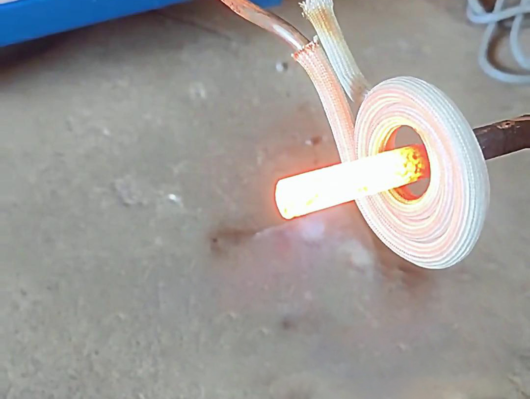 海瑞拓 220V 高頻加熱機(jī)，解決金屬熱加工環(huán)節(jié)面臨諸多困擾