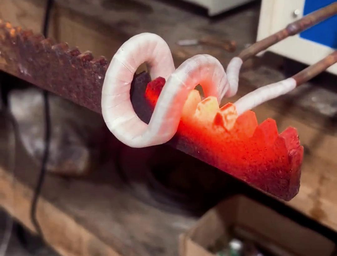 海瑞拓高頻加熱機：齒條生產(chǎn)的革新動力