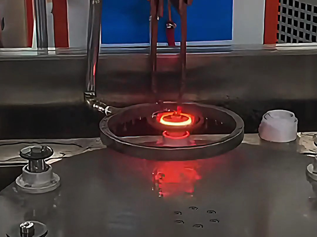 六工位齒輪淬火設備：中小批量齒輪熱處理的高效解決方案