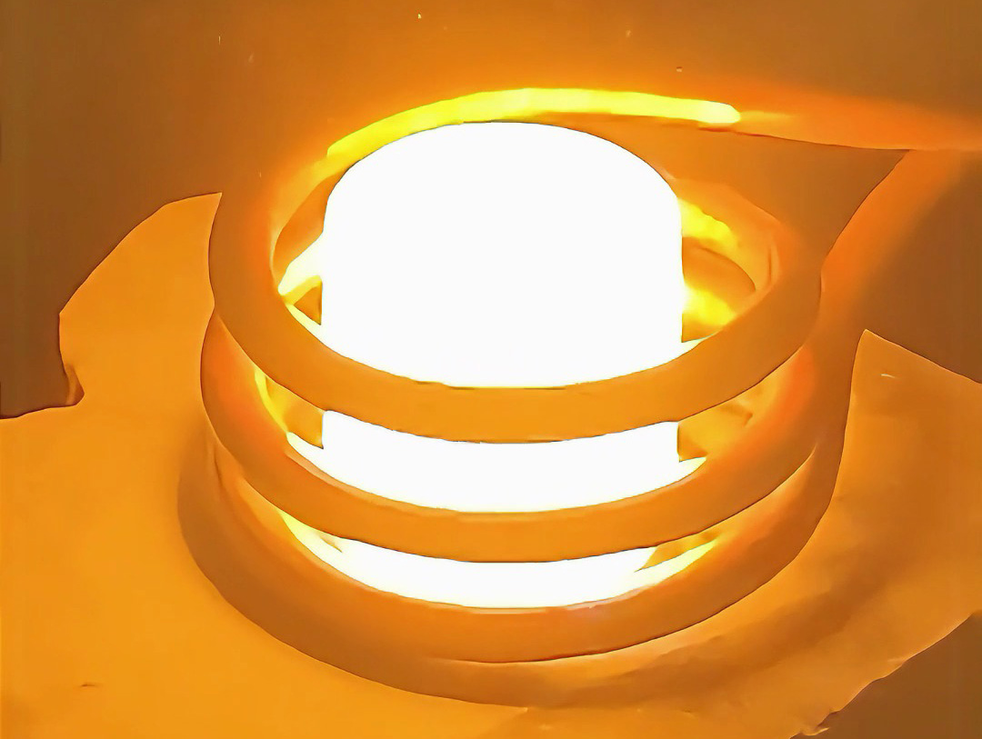 高頻熔煉爐確實(shí)可以熔煉50克以內(nèi)的貴金屬，但就是大材小用了