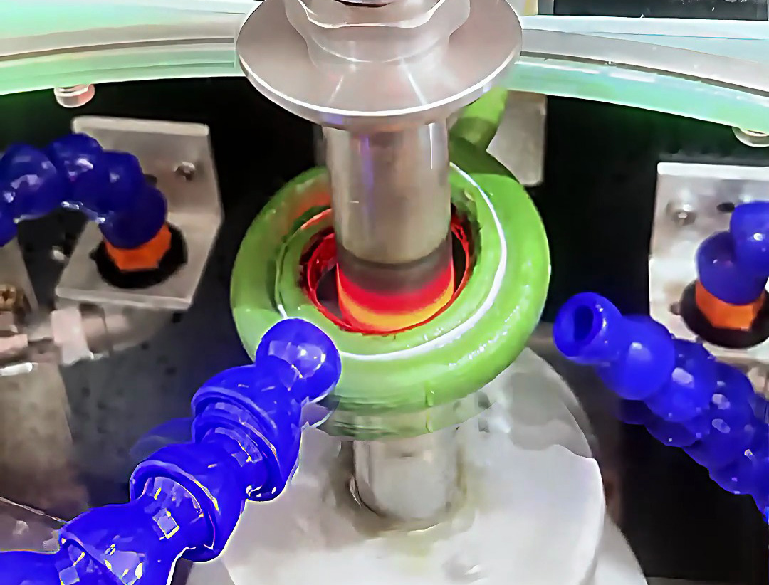 工業(yè)高頻淬火機(jī)床如何提升制造業(yè)效率？看完這個(gè)視頻你就懂了