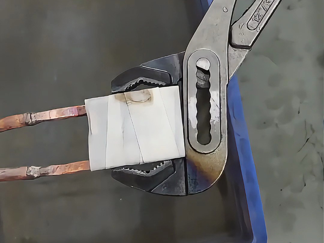 水管鉗子鉗口想做高頻淬火？免費(fèi)試樣安排，實(shí)測效果更放心！