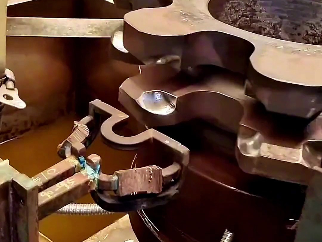 中頻感應(yīng)淬火是礦山機(jī)械齒輪強(qiáng)化的主流工藝之一