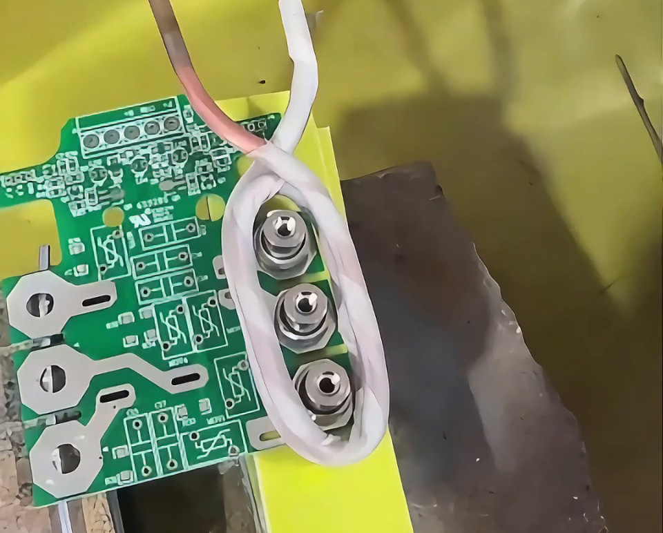 高頻焊機(jī)還能對(duì)電路板進(jìn)行焊錫？實(shí)踐出真理