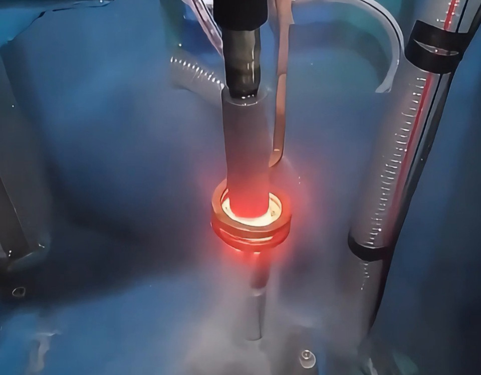 科技賦能軸類熱處理！海瑞拓?cái)?shù)控高頻淬火機(jī)床，降本增