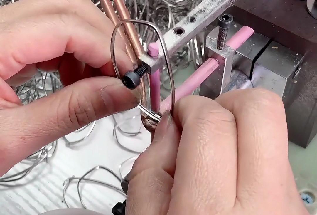 220V民用電壓！海瑞拓超高頻焊接機，眼鏡架/首飾釬焊神器