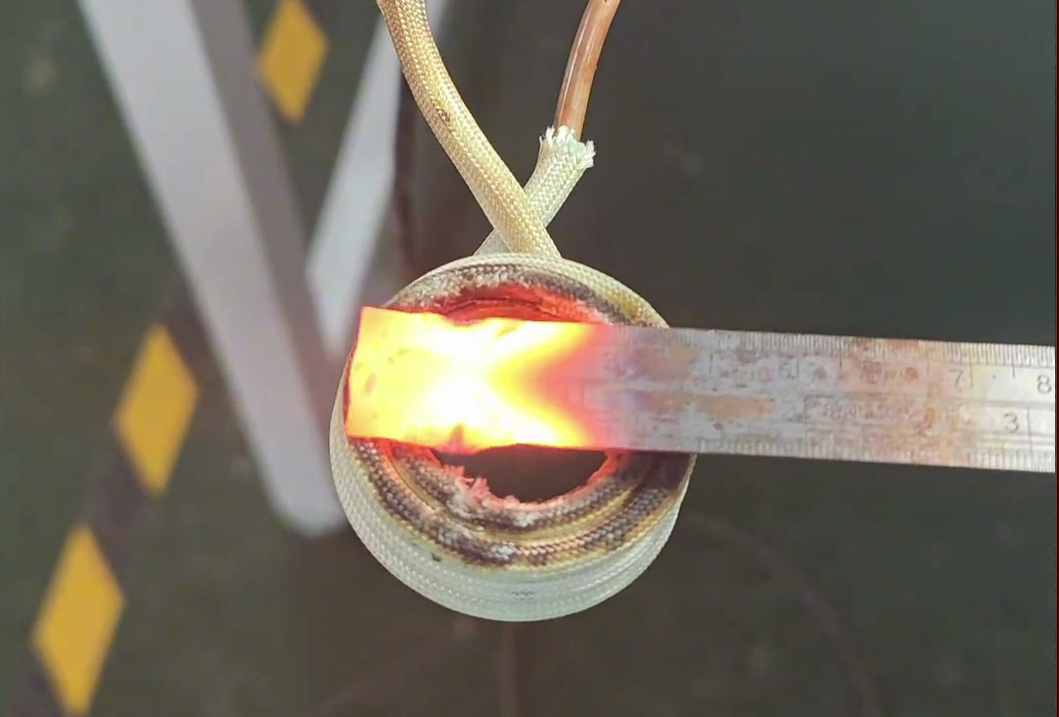 電磁感應(yīng)加熱設(shè)備工作原理大揭秘！核心技術(shù)一探究竟