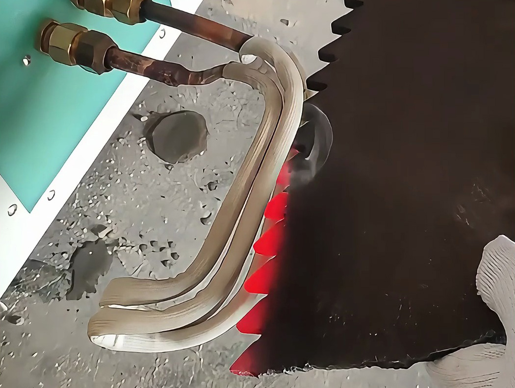 齒牙淬火還能這樣玩？專業(yè)高頻淬火設(shè)備大揭秘！