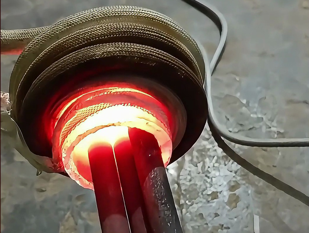 高頻加熱機 配備帶石英保護套的感應(yīng)加熱線圈 避免表面劃傷