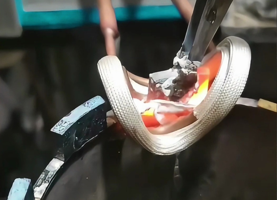 火焰焊接落伍了？高頻焊接10秒搞定水鉆齒合金釬焊！