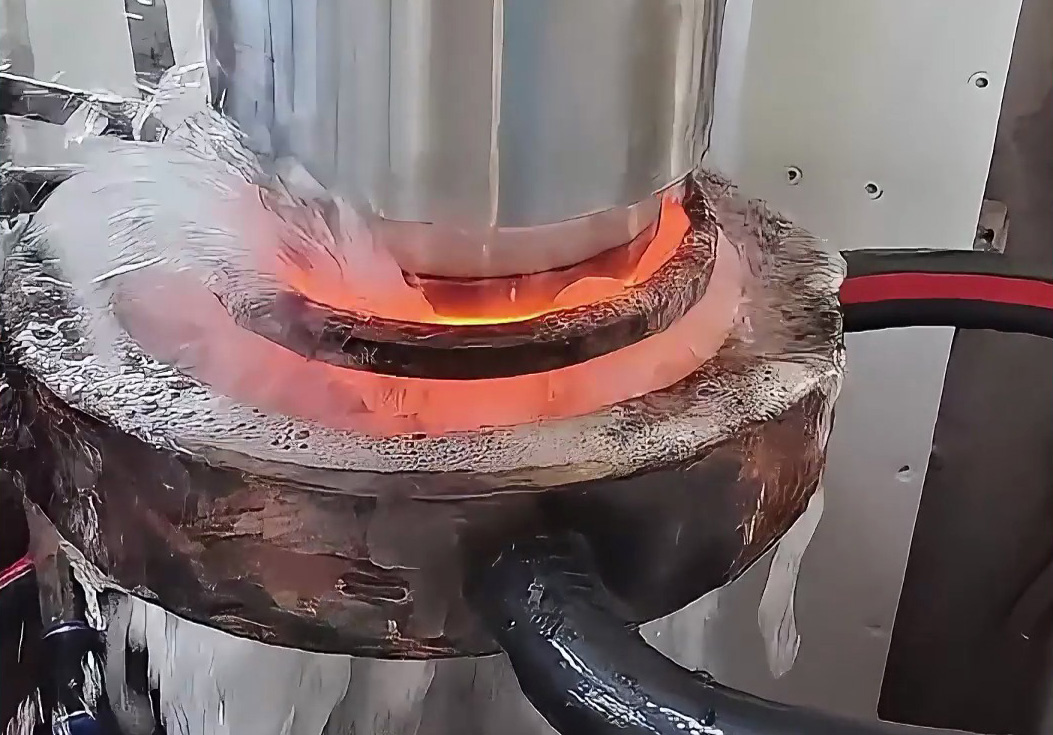 高效穩(wěn)定的軸高頻淬火神器，為制造業(yè)注入全新動力！