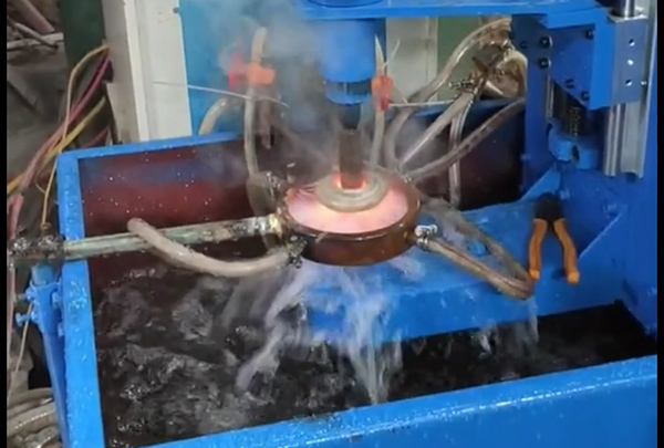 高頻淬火設(shè)備之行程600mm簡易淬火機(jī)床