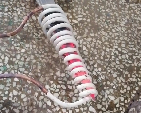 鎬頭鑿子加熱淬火用高頻加熱機(jī)