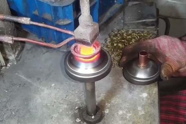 高頻加熱設備 高頻焊機對不銹鋼鋼和銅異種金屬釬焊