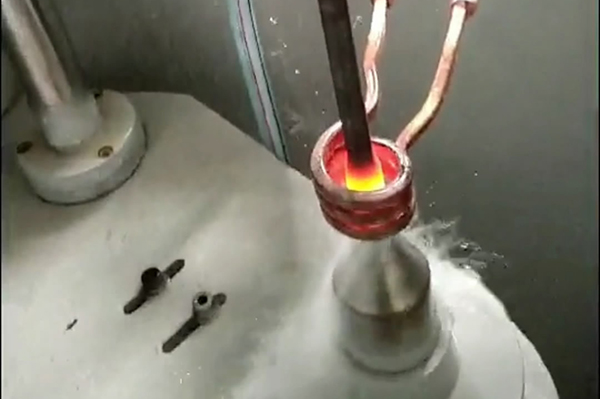 中高頻淬火機(jī)床調(diào)試