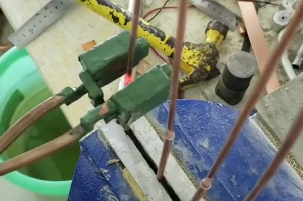 手持式高頻加熱機，高頻焊機是焊接銅管工具
