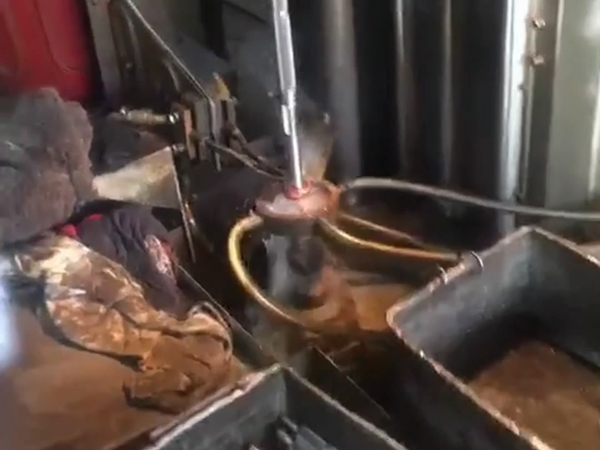 高頻淬火機(jī)床 軸淬火設(shè)備