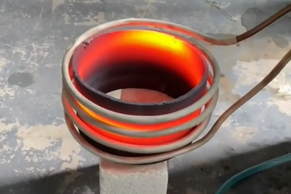 如何選擇高頻爐?(圖1) 如何選擇高頻爐?(圖1)