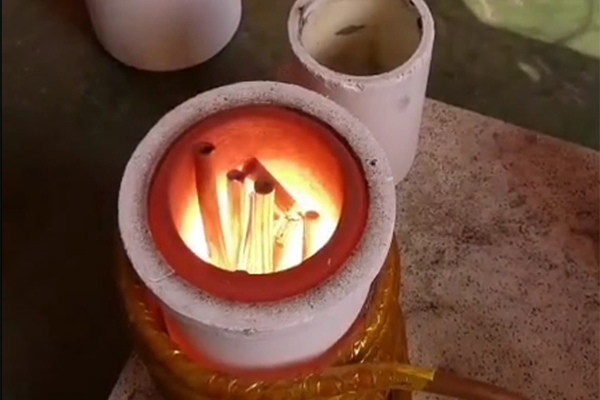 廣東海瑞拓的小型熔煉爐有哪些優(yōu)勢(shì)和特點(diǎn)(圖2)