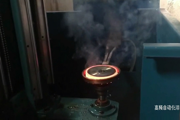 高頻淬火機(jī)床軸淬火齒輪淬火設(shè)備