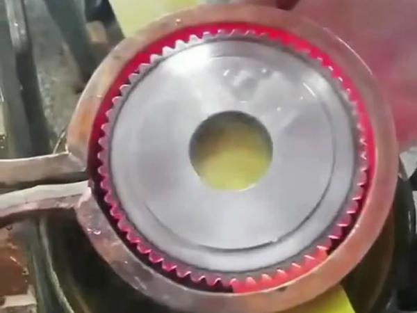 高頻加熱機(jī)對(duì)齒輪淬火試樣