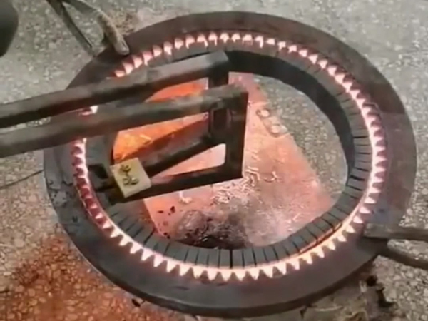 感應(yīng)淬火廠 如何感應(yīng)淬火后的殘余內(nèi)應(yīng)力(圖3)