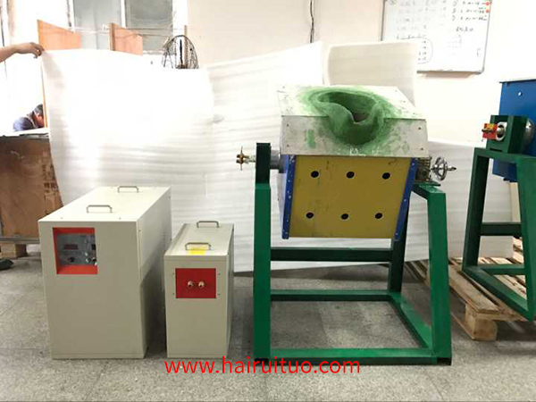 廣西的老表-我們海瑞拓的中頻熔煉爐來咯哦