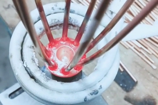 高頻焊機(jī)的實(shí)際作用與主要用途以下 (圖1) 高頻焊機(jī)的實(shí)際作用與主要用途以下 (圖1)