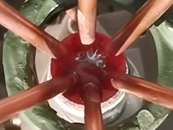 重慶何先生對海瑞拓的高頻焊接機節(jié)能感到滿意