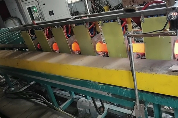 鋼管感應(yīng)加熱設(shè)備 在線退火熱處理調(diào)質(zhì)生產(chǎn)線