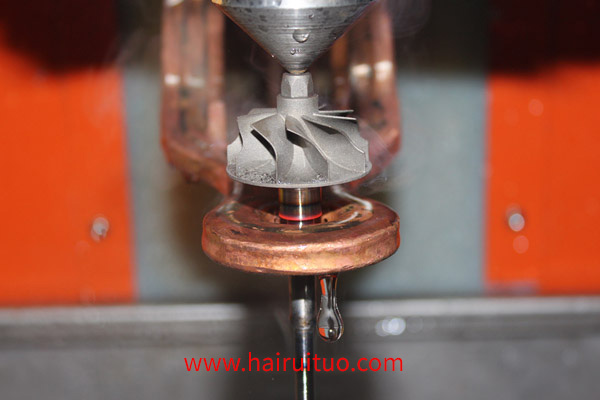 超音頻淬火機床打樣 超音頻淬火機床淬火后的零件磁粉探傷(圖2)