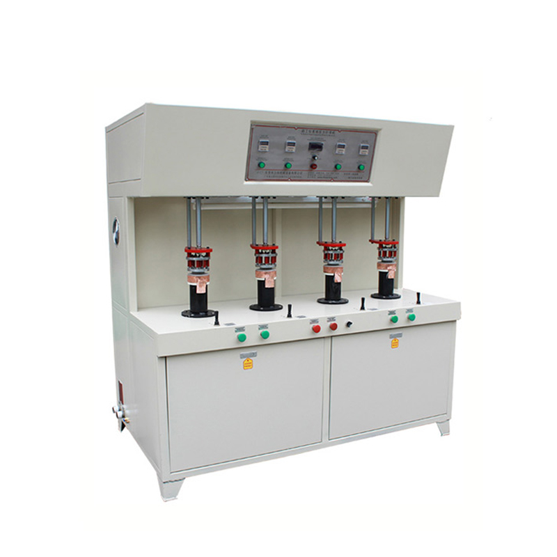 發(fā)熱盤(pán)四工位高頻釬焊機(jī)-高頻焊機(jī)(圖1) 發(fā)熱盤(pán)四工位高頻釬焊機(jī)-高頻焊機(jī)(圖1)